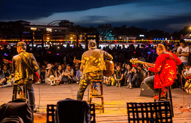 1751937394571947.gif 【碧螺塔海上酒吧公园】(含门票50元.gif